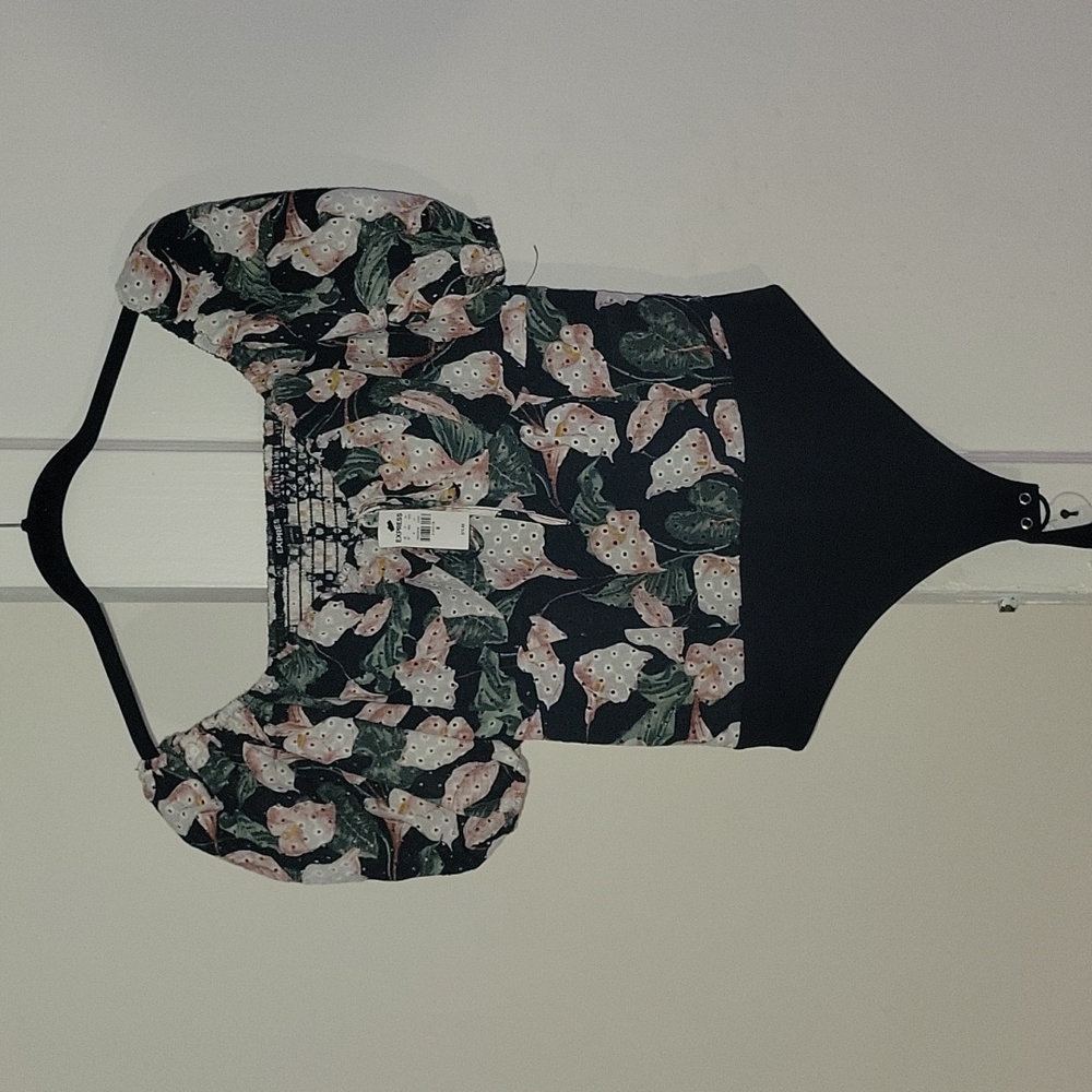 Express floral puff sleeve body suit
